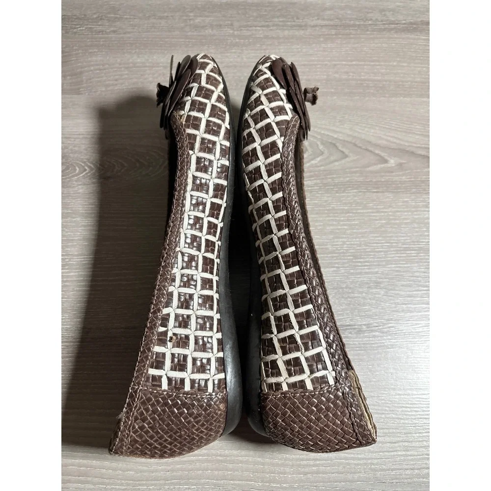 Geox Respira Brown White Woven Leather Floral Ballet Flats Womens 9.5 Round Toe